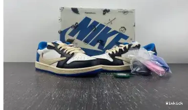 x Air OG DM7866-1401 1 x Jordan Fragment Low Scott (KIDS)Travis 0702
